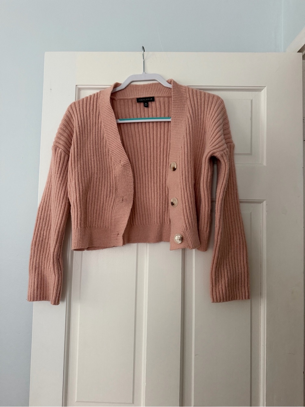 Kendall & Kylie Cropped Ribbed Cardigan - Dusty Rose